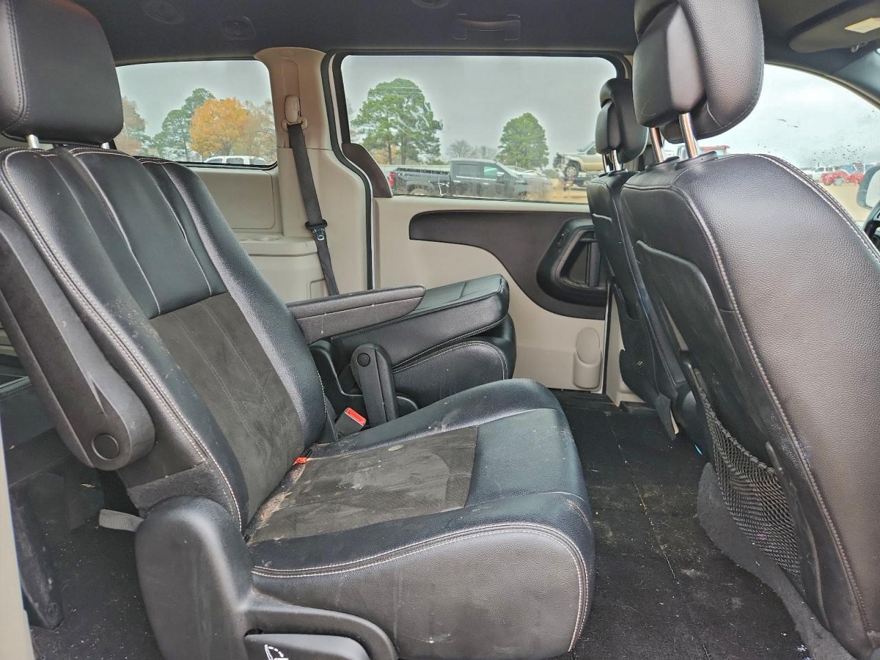 Dodge Caravan Sxt