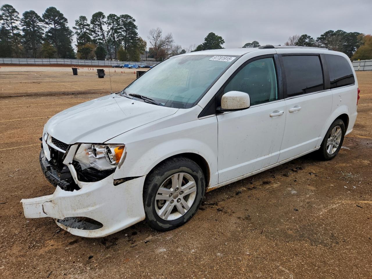 Salvage Dodge Caravan Image