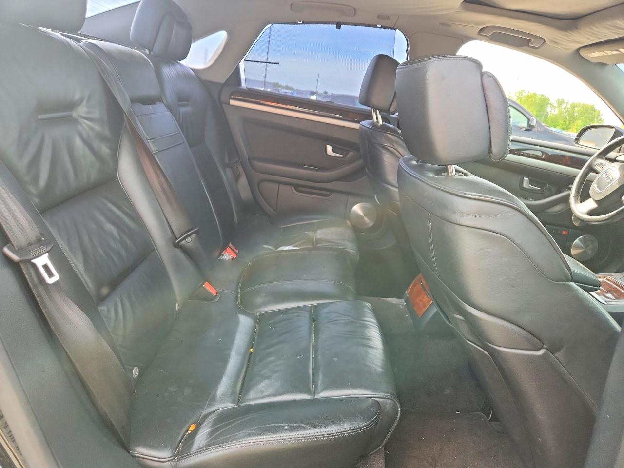 Audi A8 4.2 Quattro