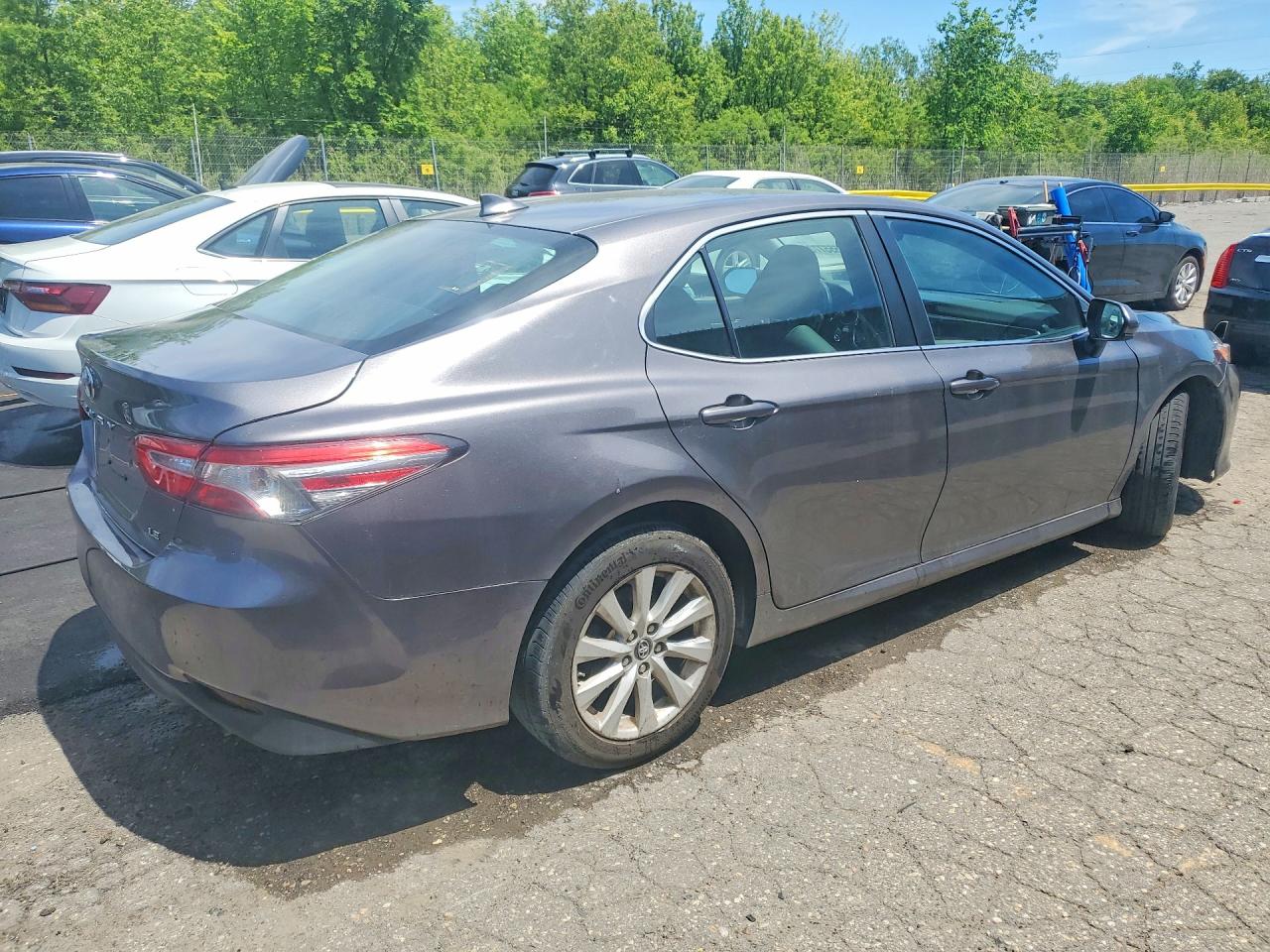 Toyota Camry Le