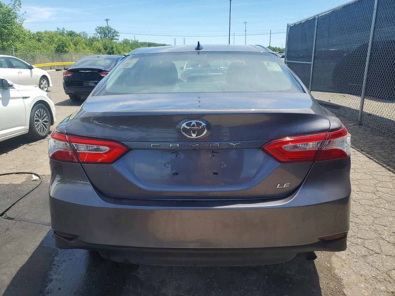 Toyota Camry Le