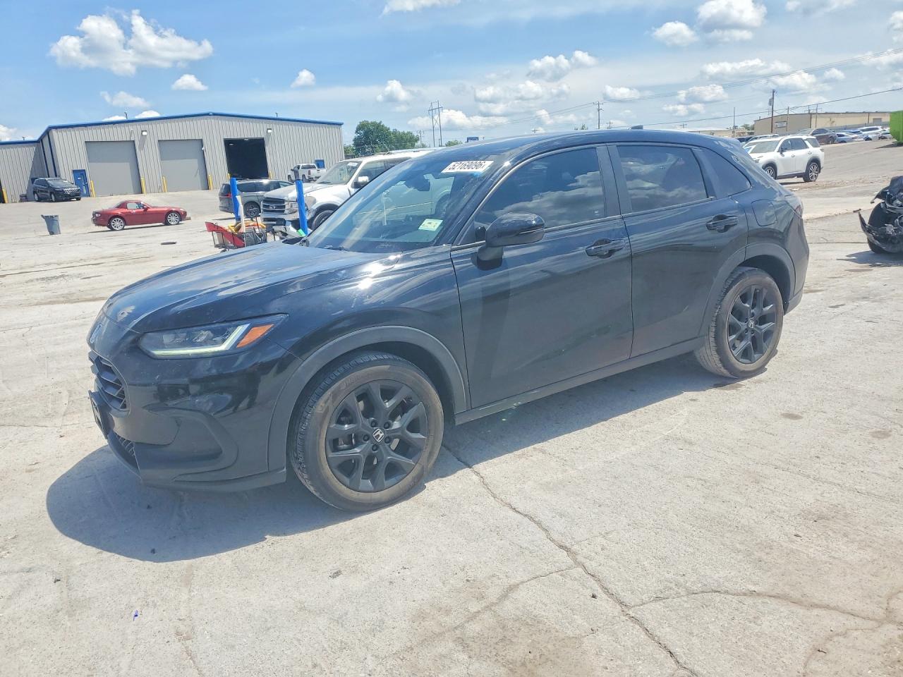 Salvage Honda HR-V Image