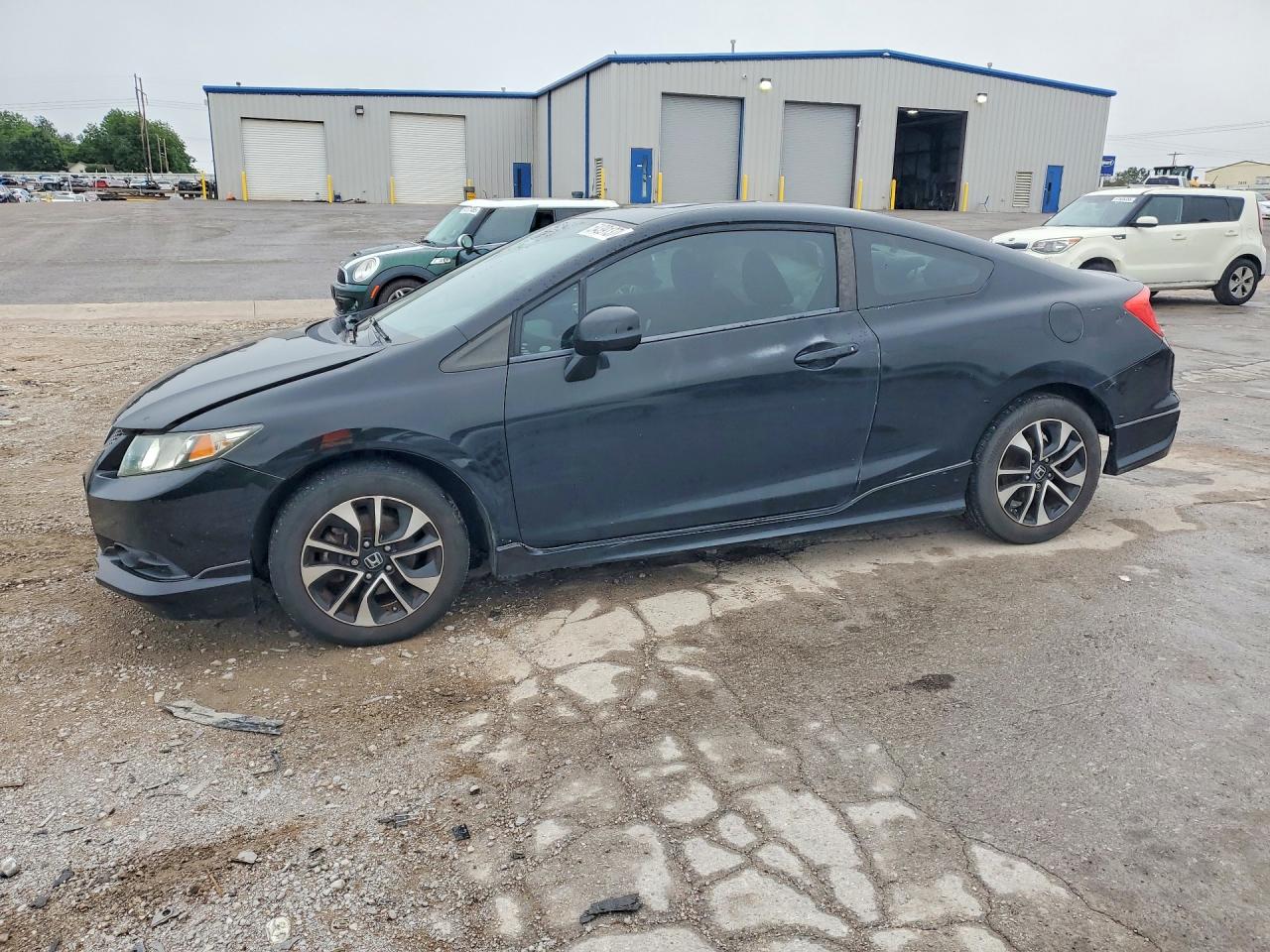 Salvage Honda Civic Image