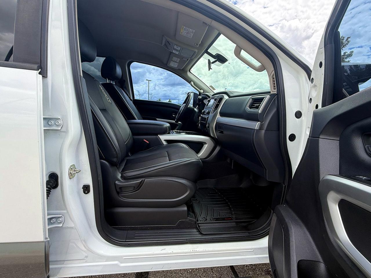 Nissan Titan Sl