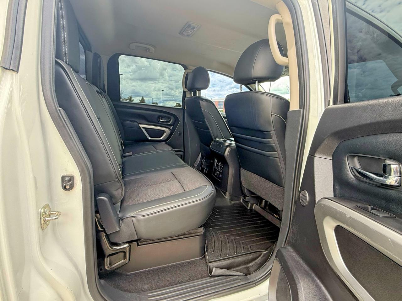 Nissan Titan Sl