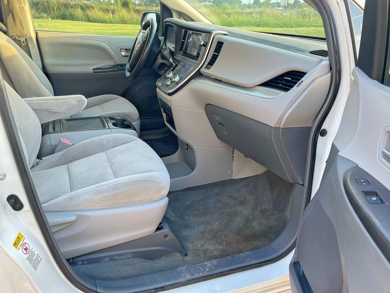 Toyota Sienna Le