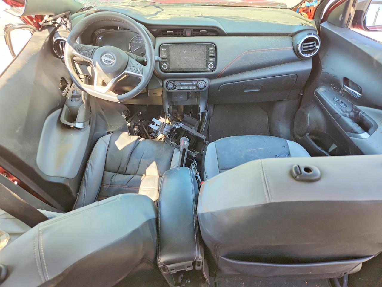 Nissan Kicks Sr