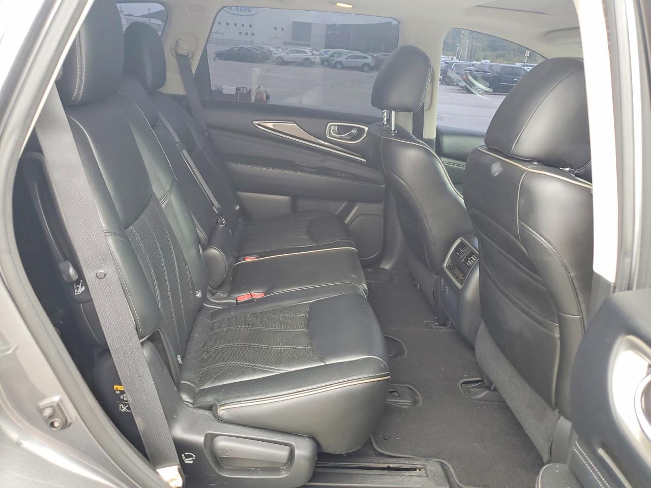 INFINITI Qx Base