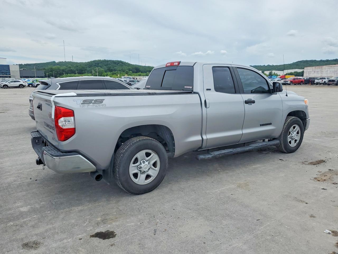 Toyota Tundra Sr5