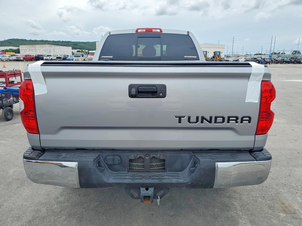 Toyota Tundra Sr5