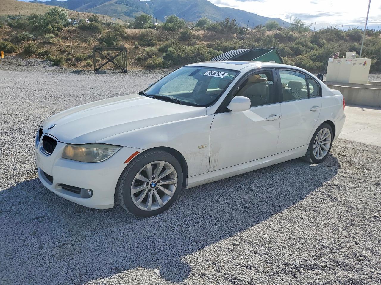 Salvage BMW 3 Series Image