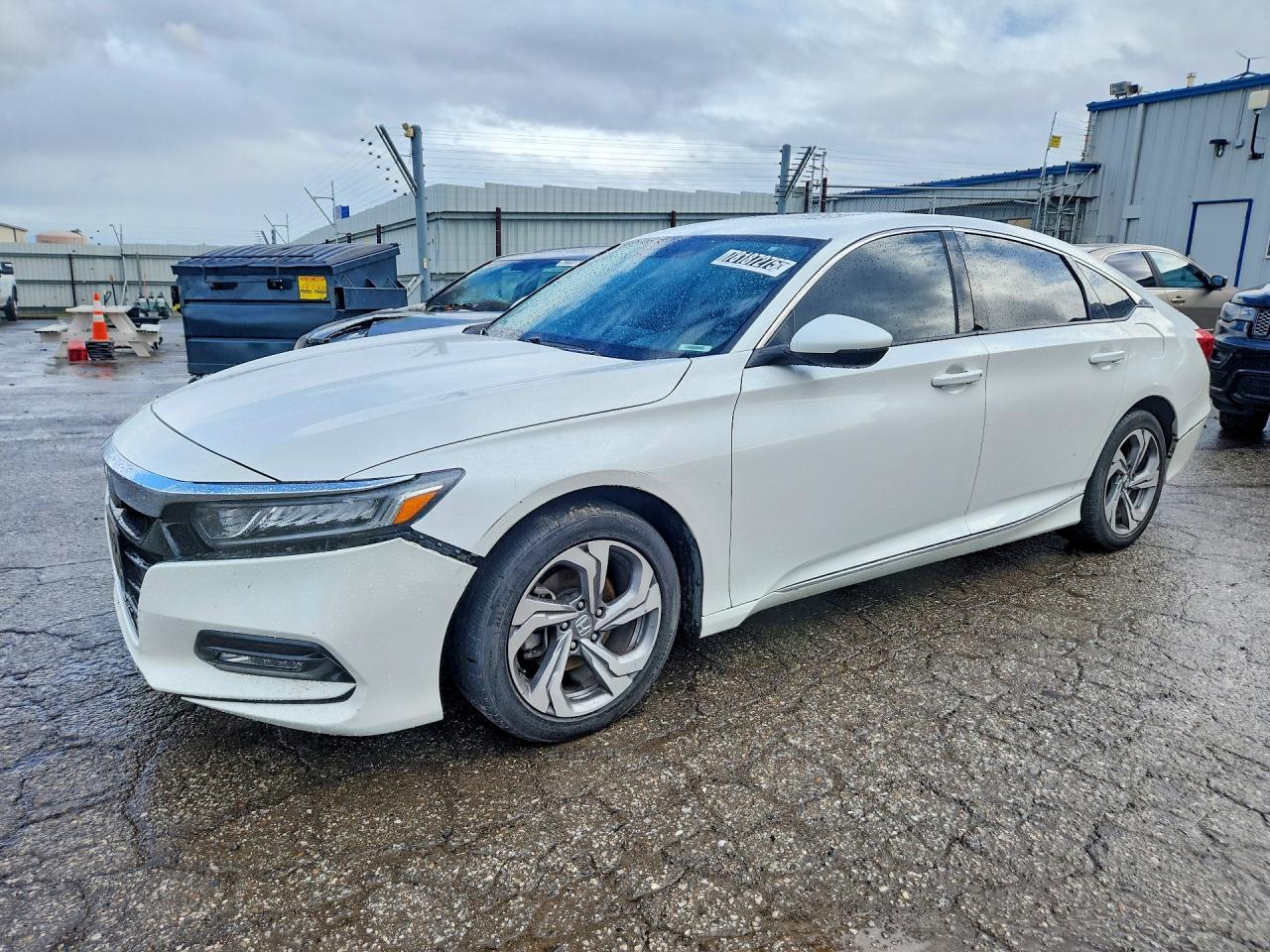 Salvage Honda Accord Image