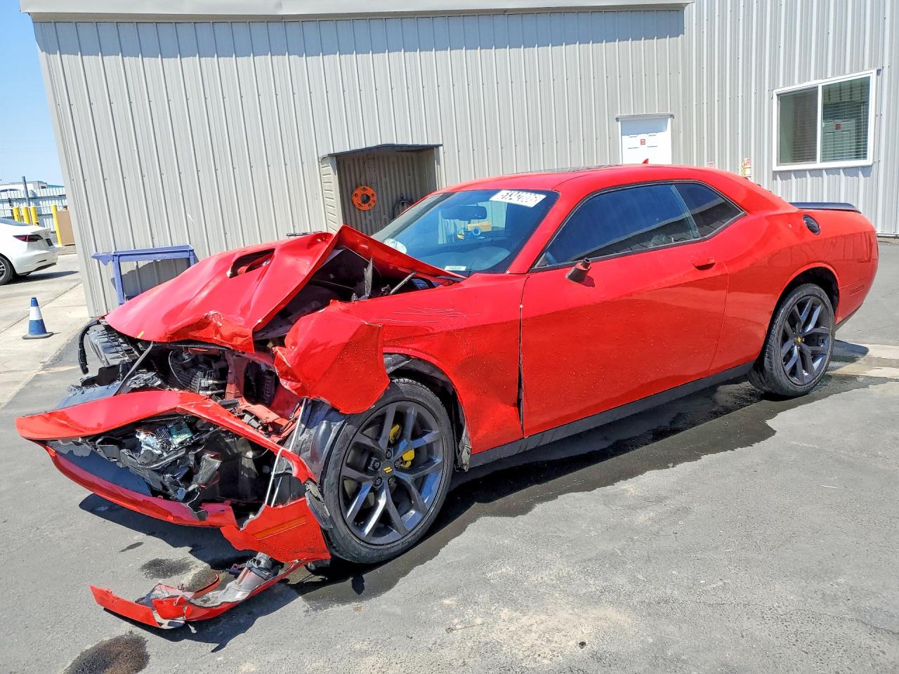 Salvage Dodge Challenger Image