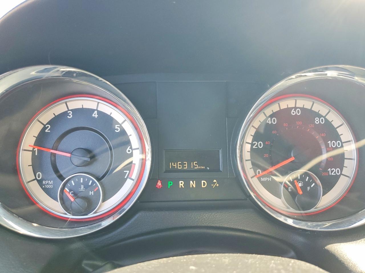 Dodge Caravan Sxt