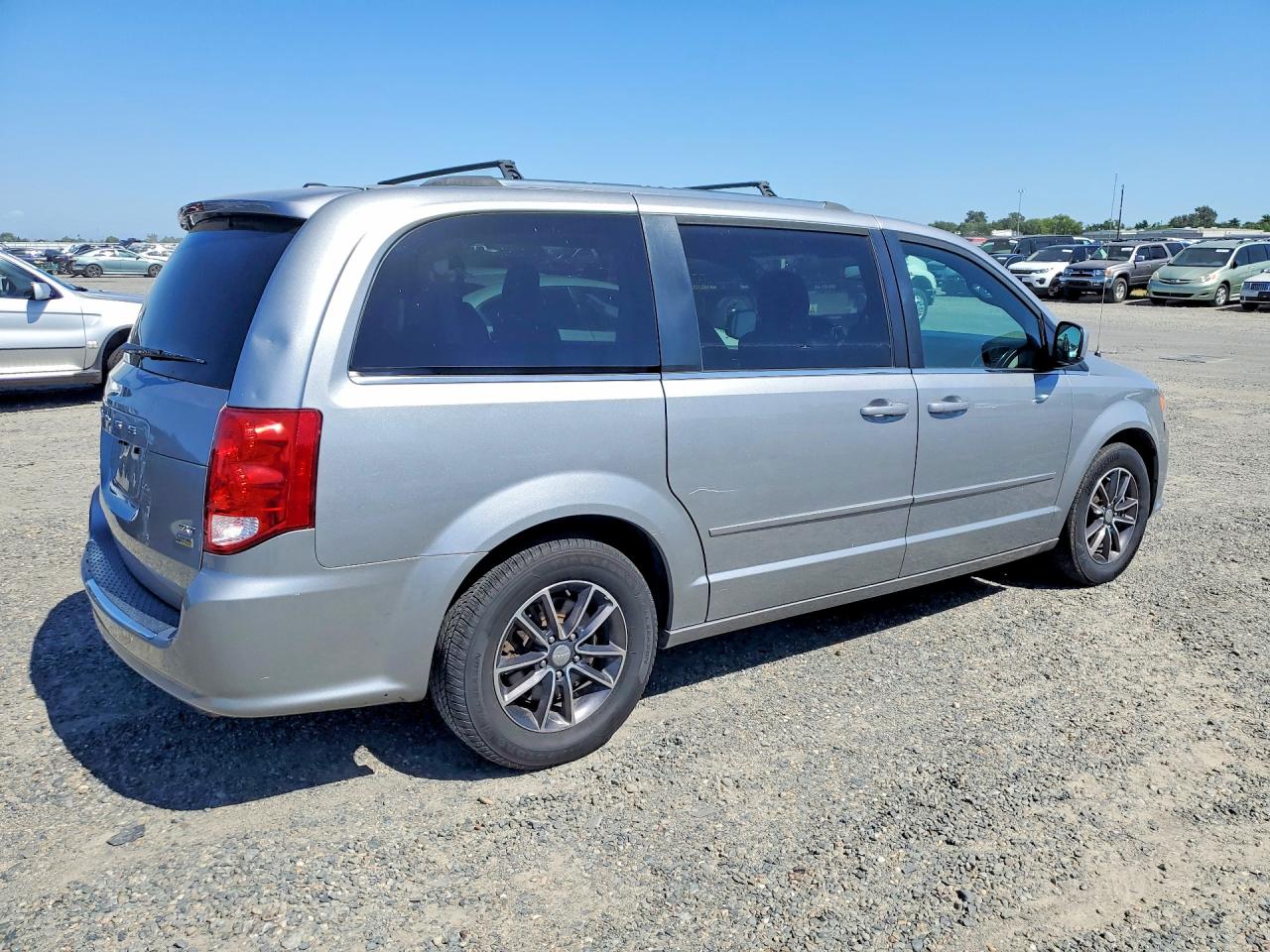 Dodge Caravan Sxt