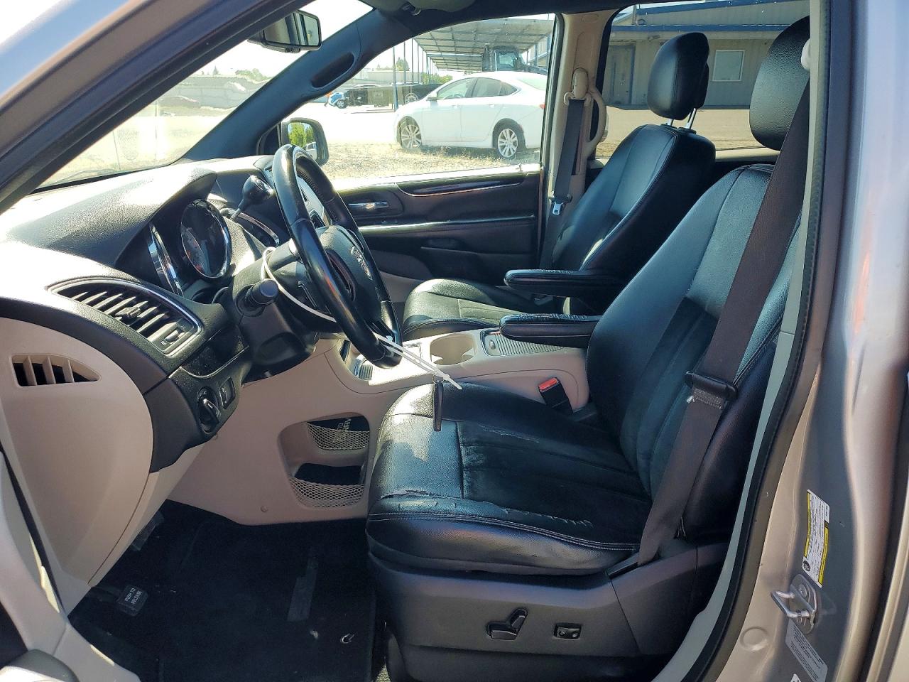Dodge Caravan Sxt