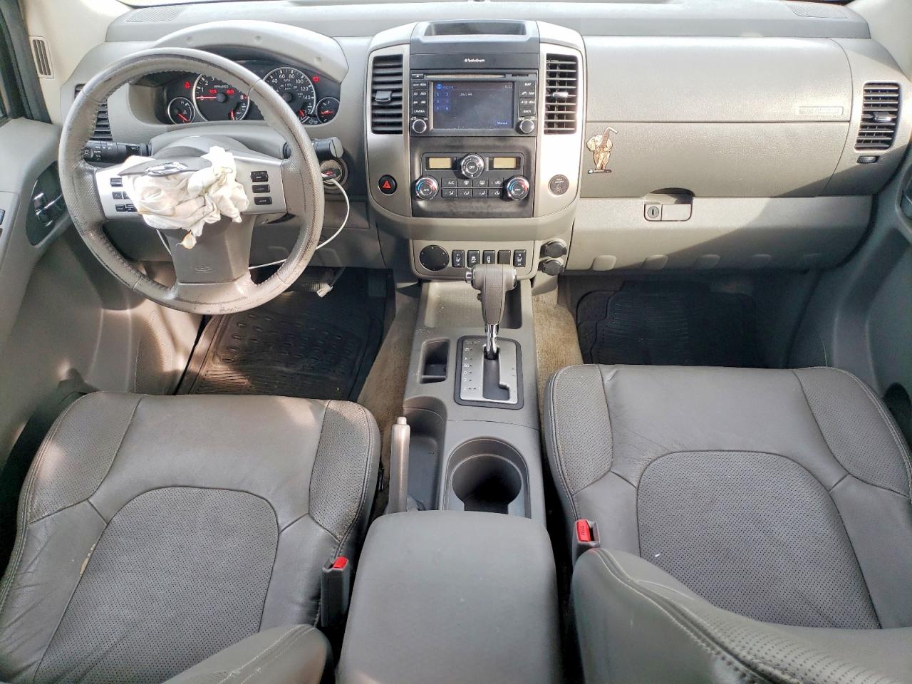 Nissan Frontier Sv