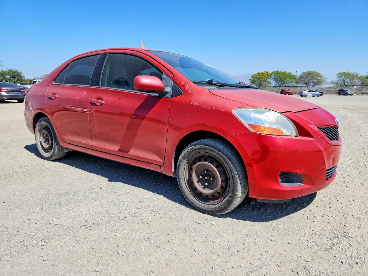 Toyota Yaris Base