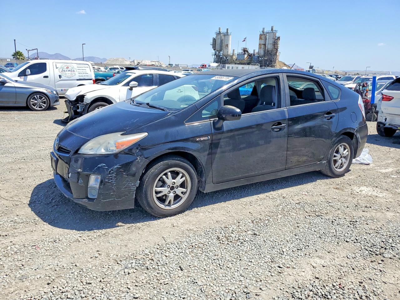 Salvage Toyota Prius Image