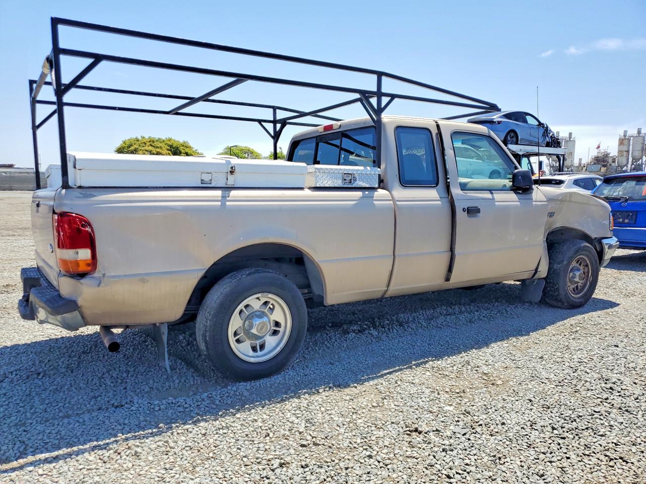 Ford Ranger Super Cab