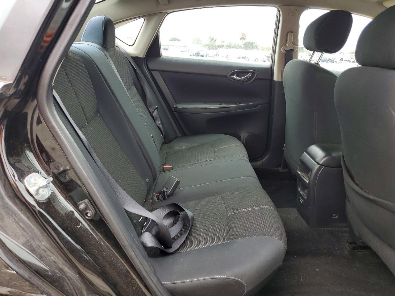 Nissan Sentra S