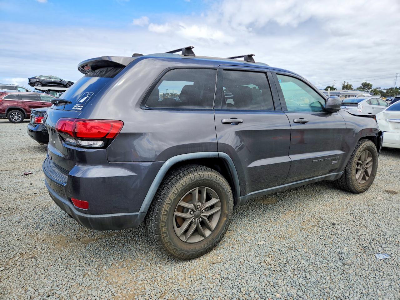 Jeep Cherokee Laredo