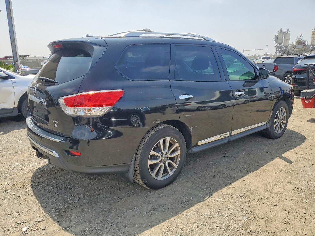 Nissan Pathfinder Sl