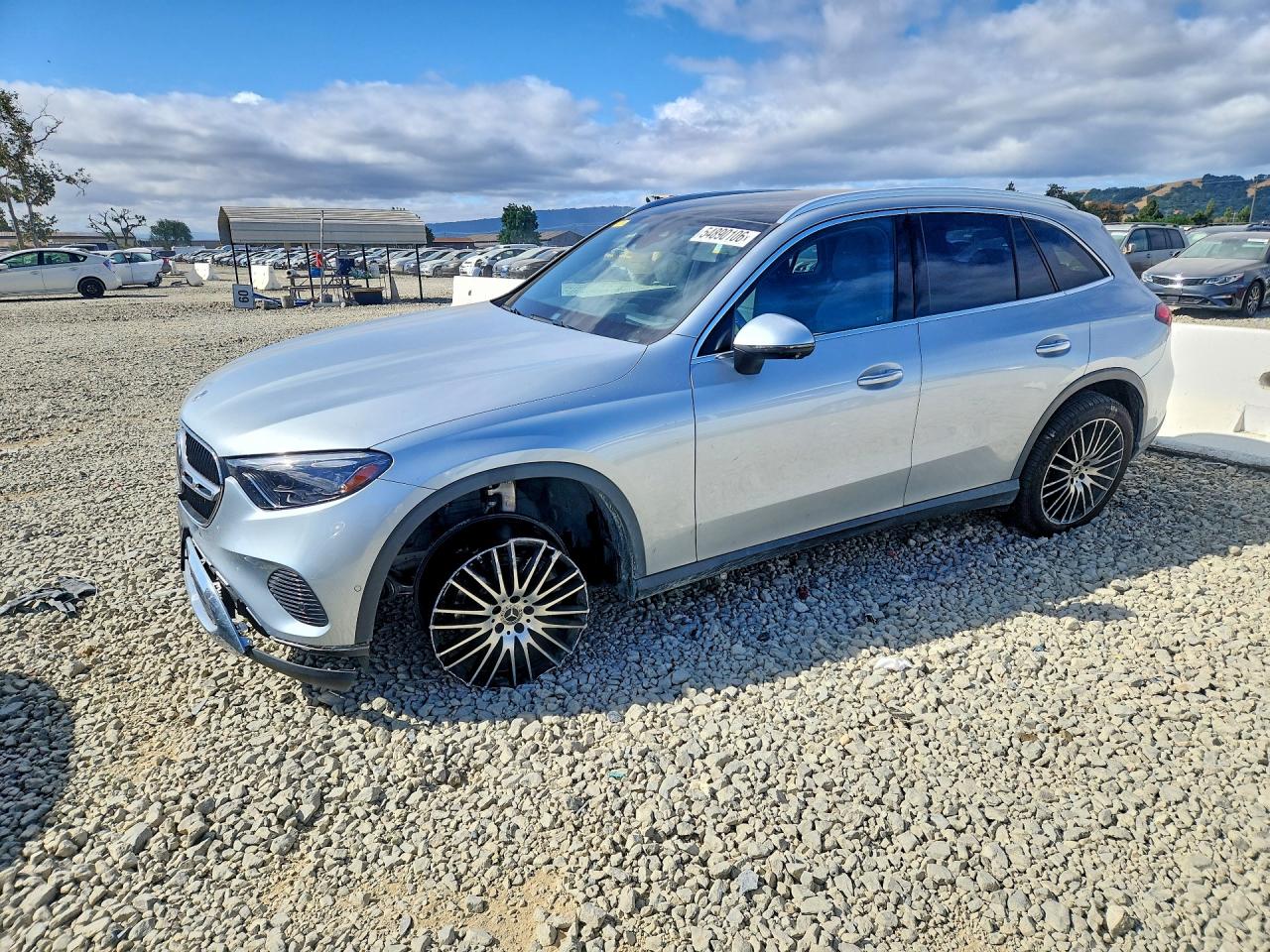 Salvage Mercedes-Benz GLC Image