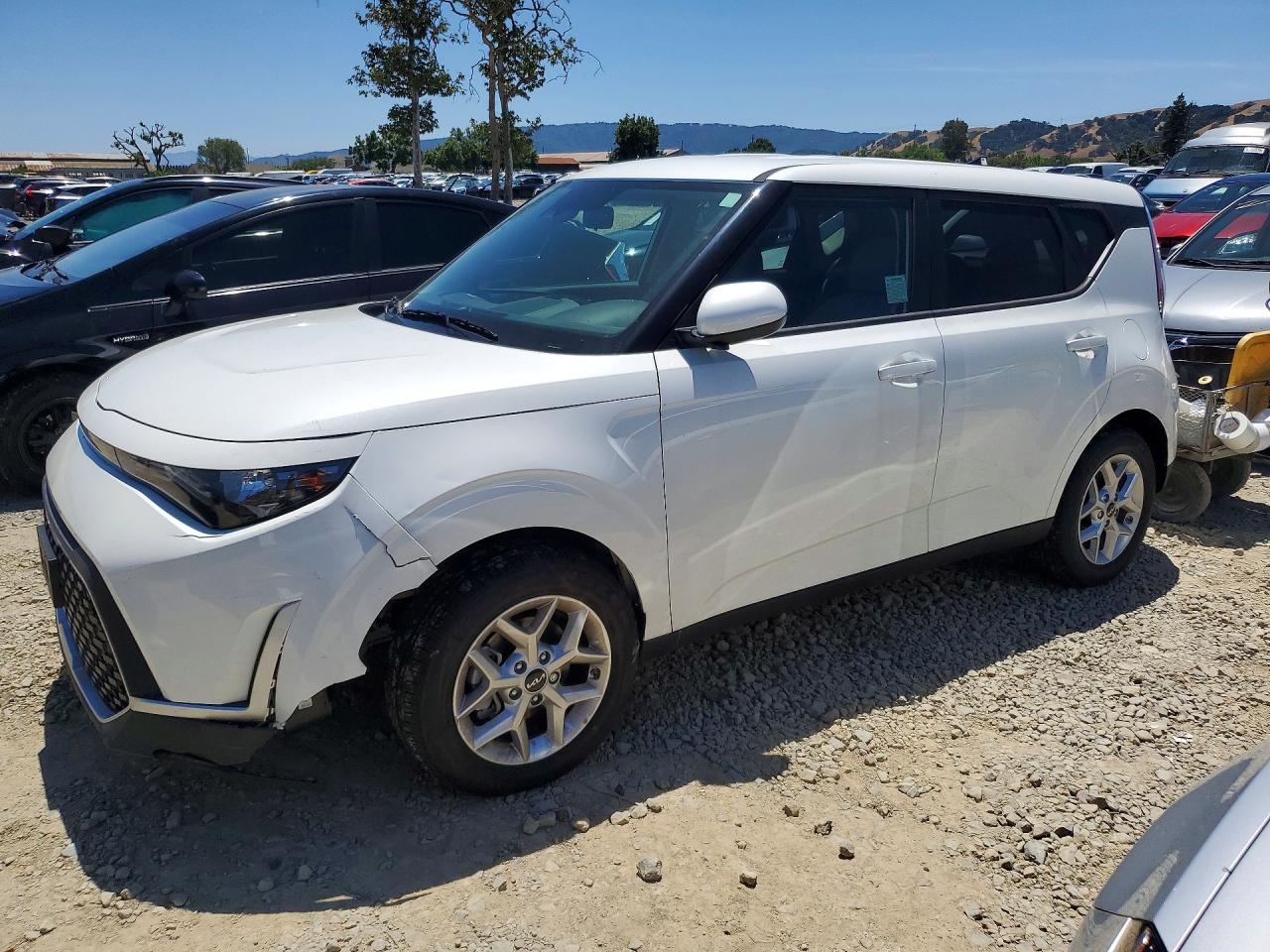 Salvage Kia Soul Image