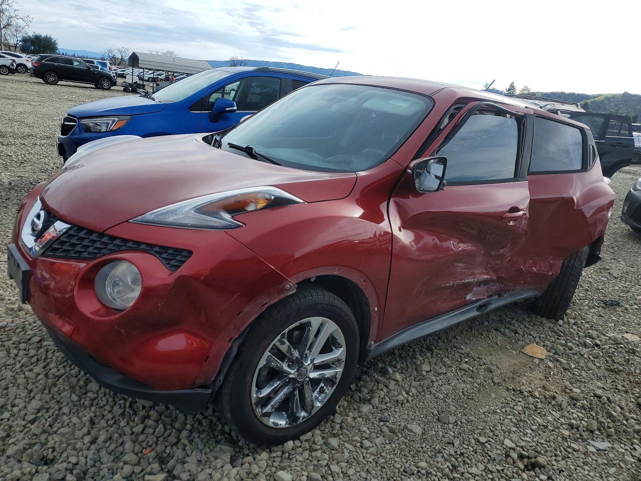 Salvage Nissan JUKE Image