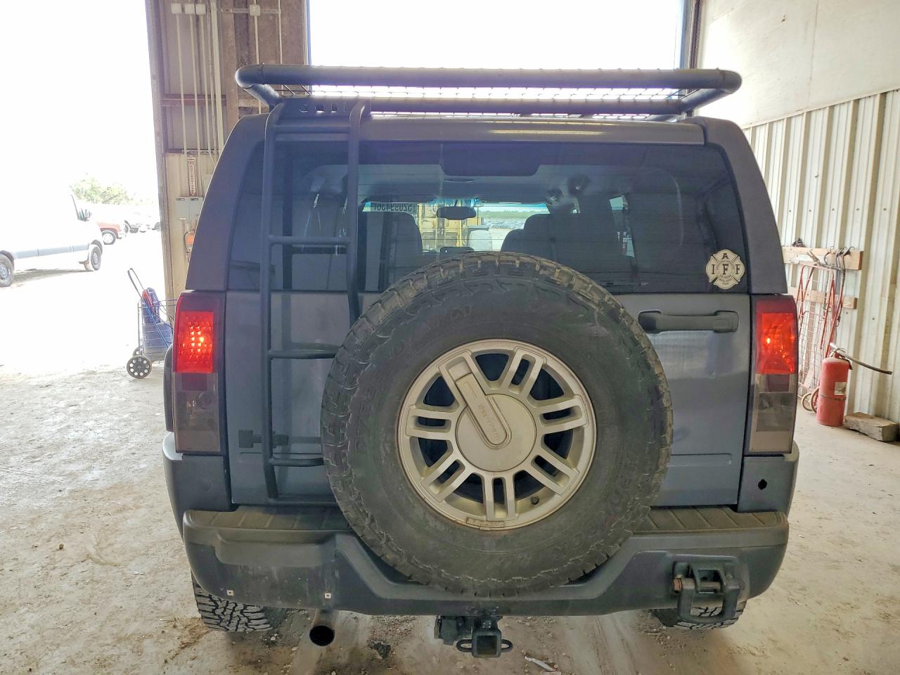 HUMMER H3