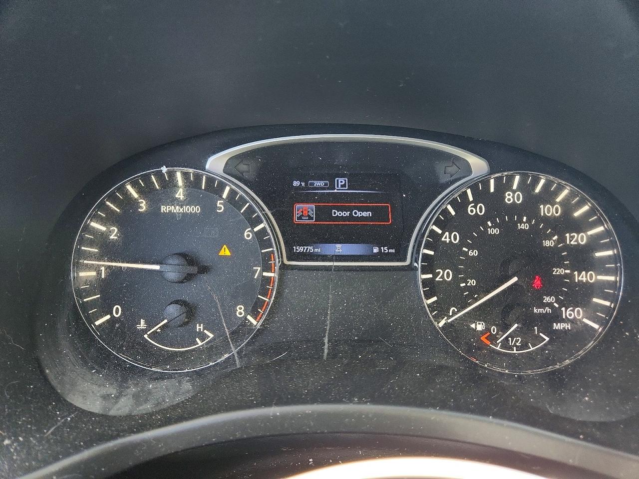 Nissan Pathfinder Sv
