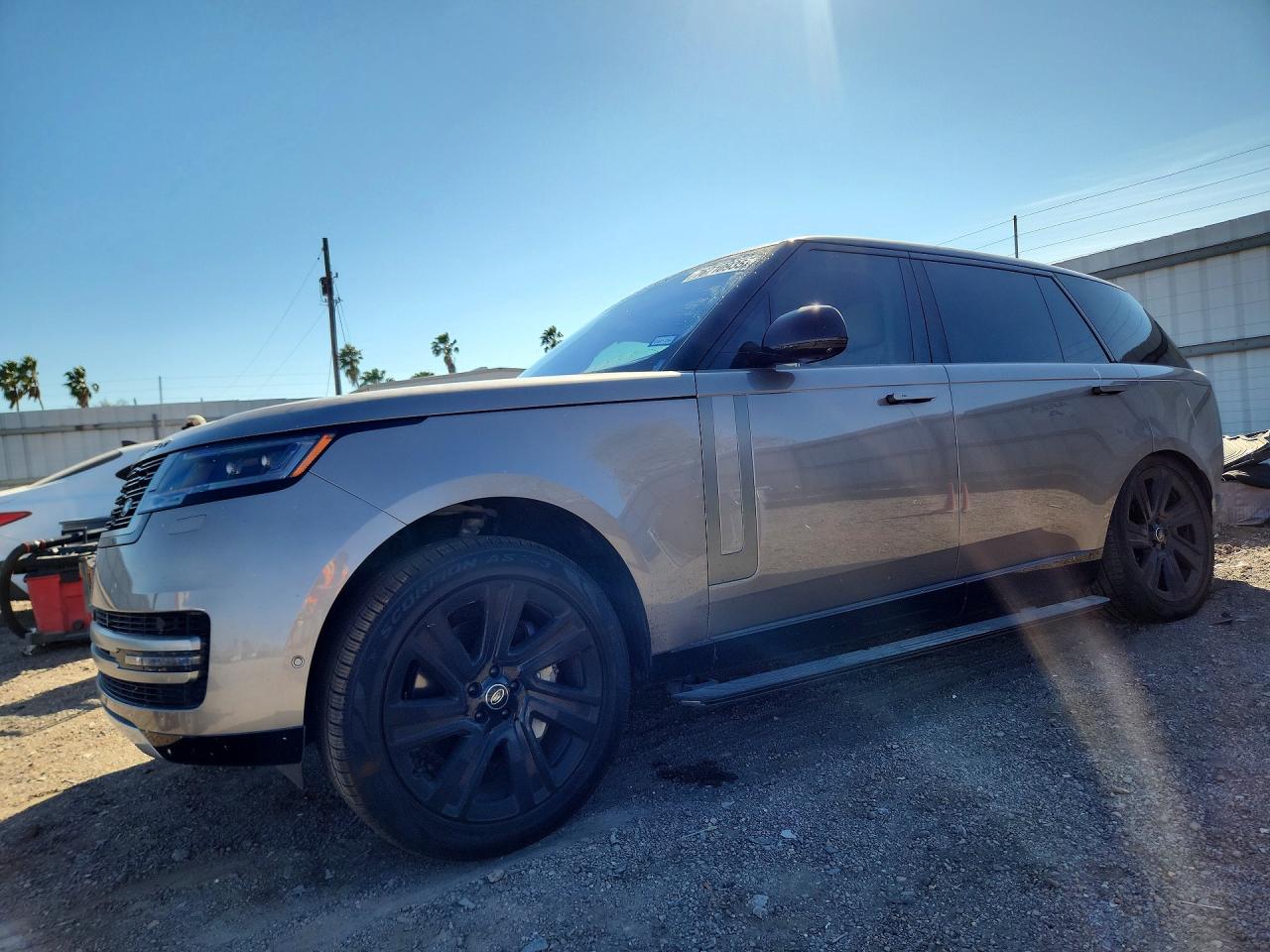 Salvage Land Rover Range Rover Image