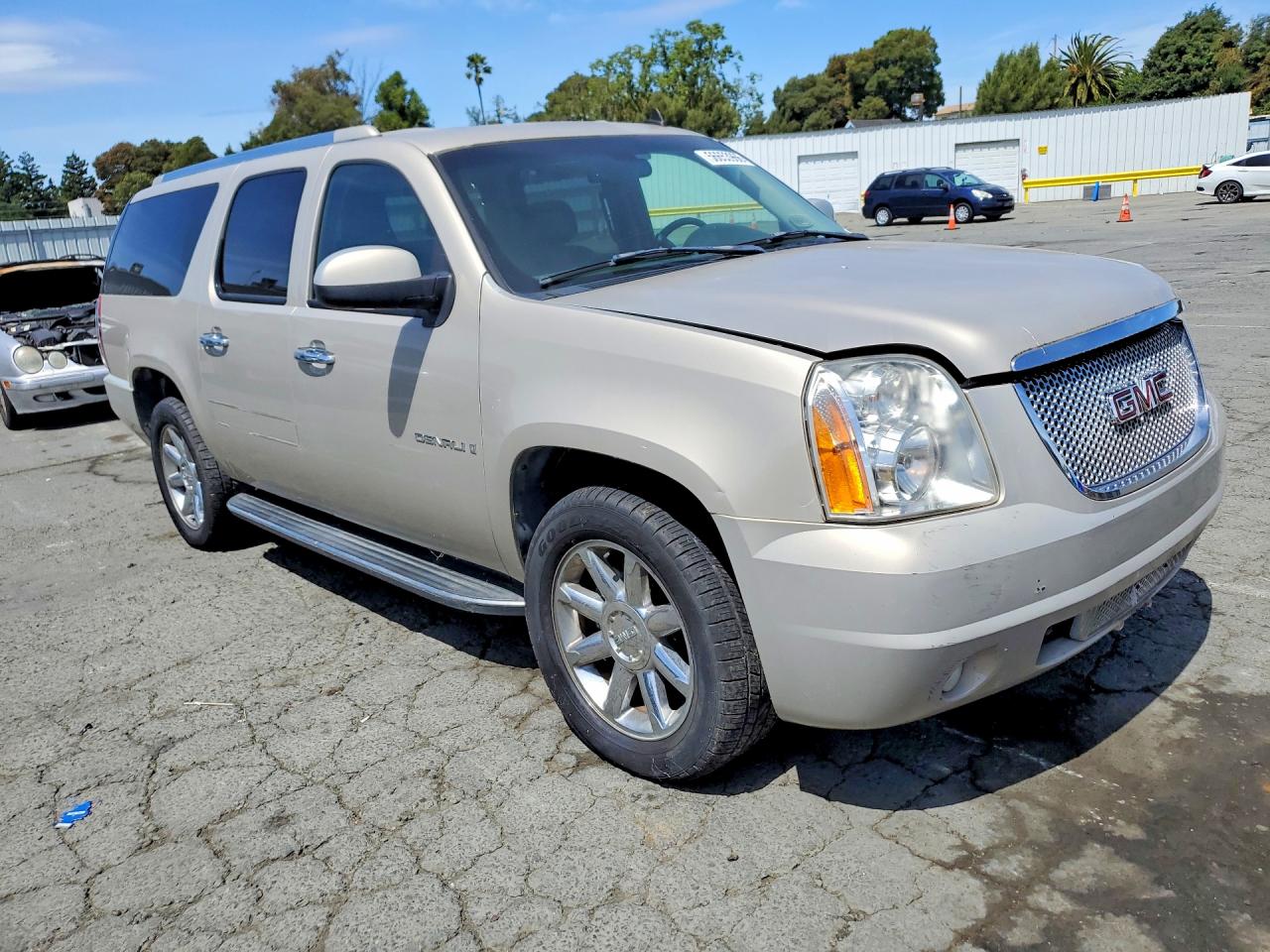 GMC Yukon Denali