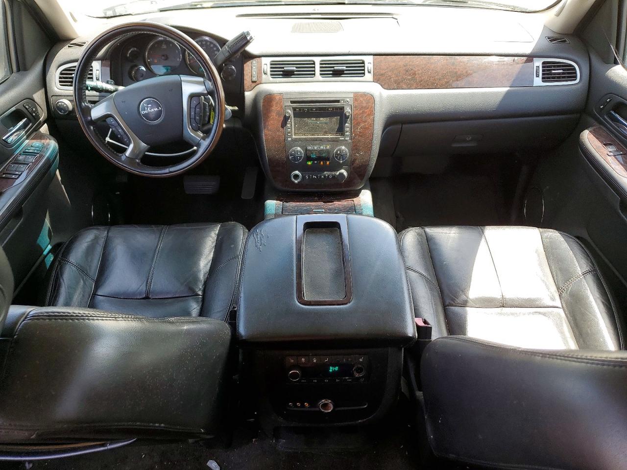 GMC Yukon Denali