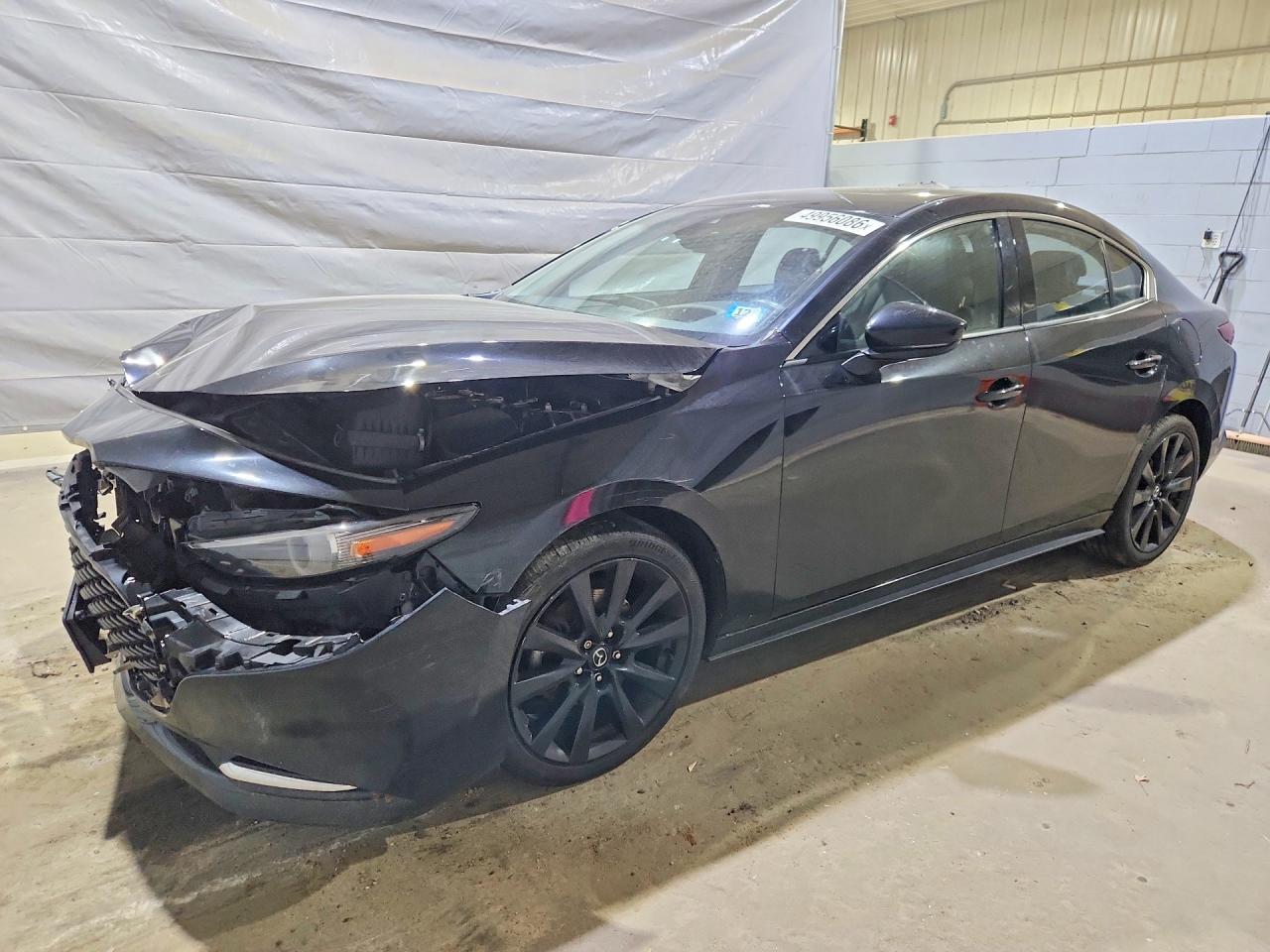 Salvage Mazda 3 Image