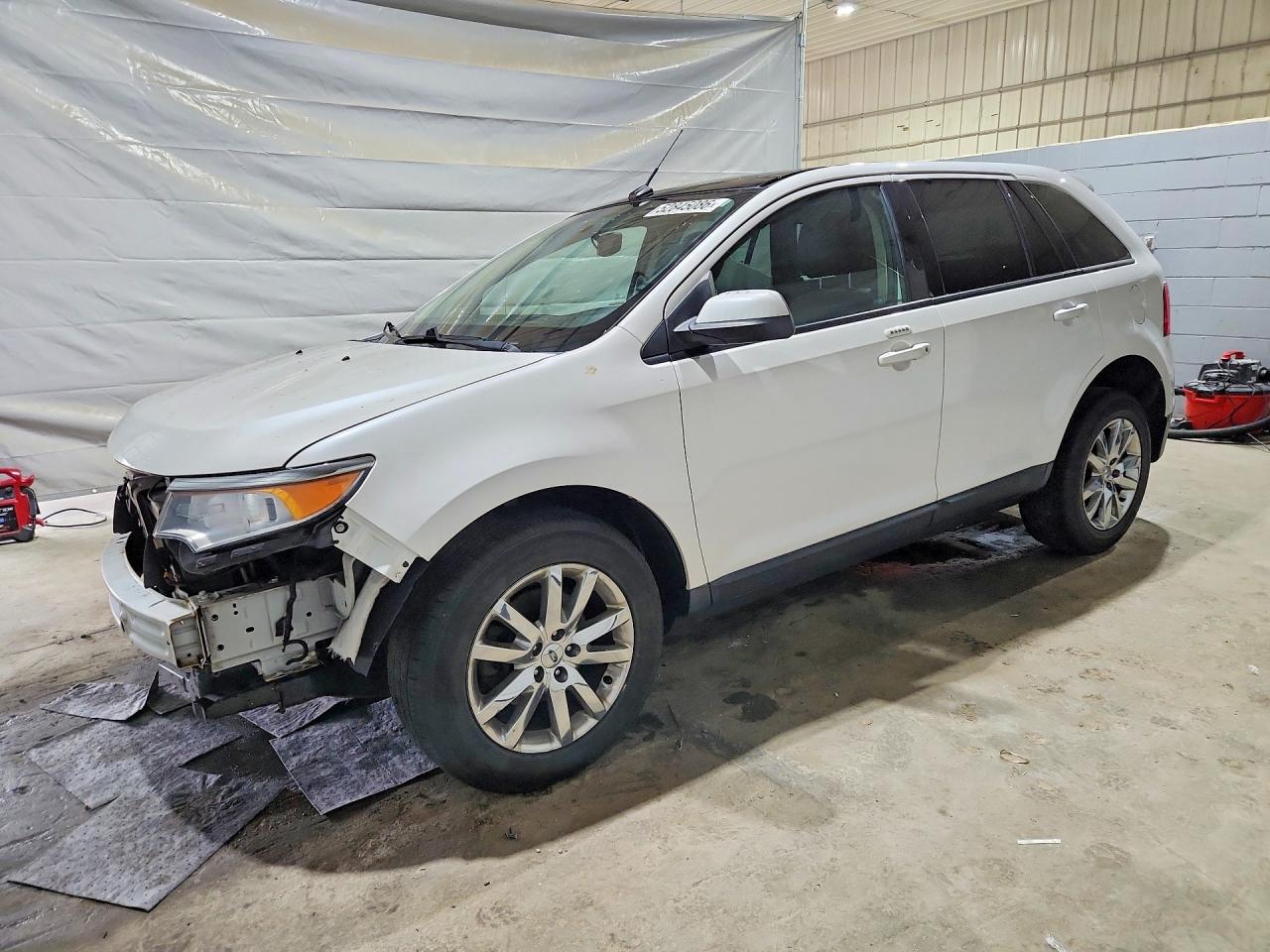 Salvage Ford Edge Image