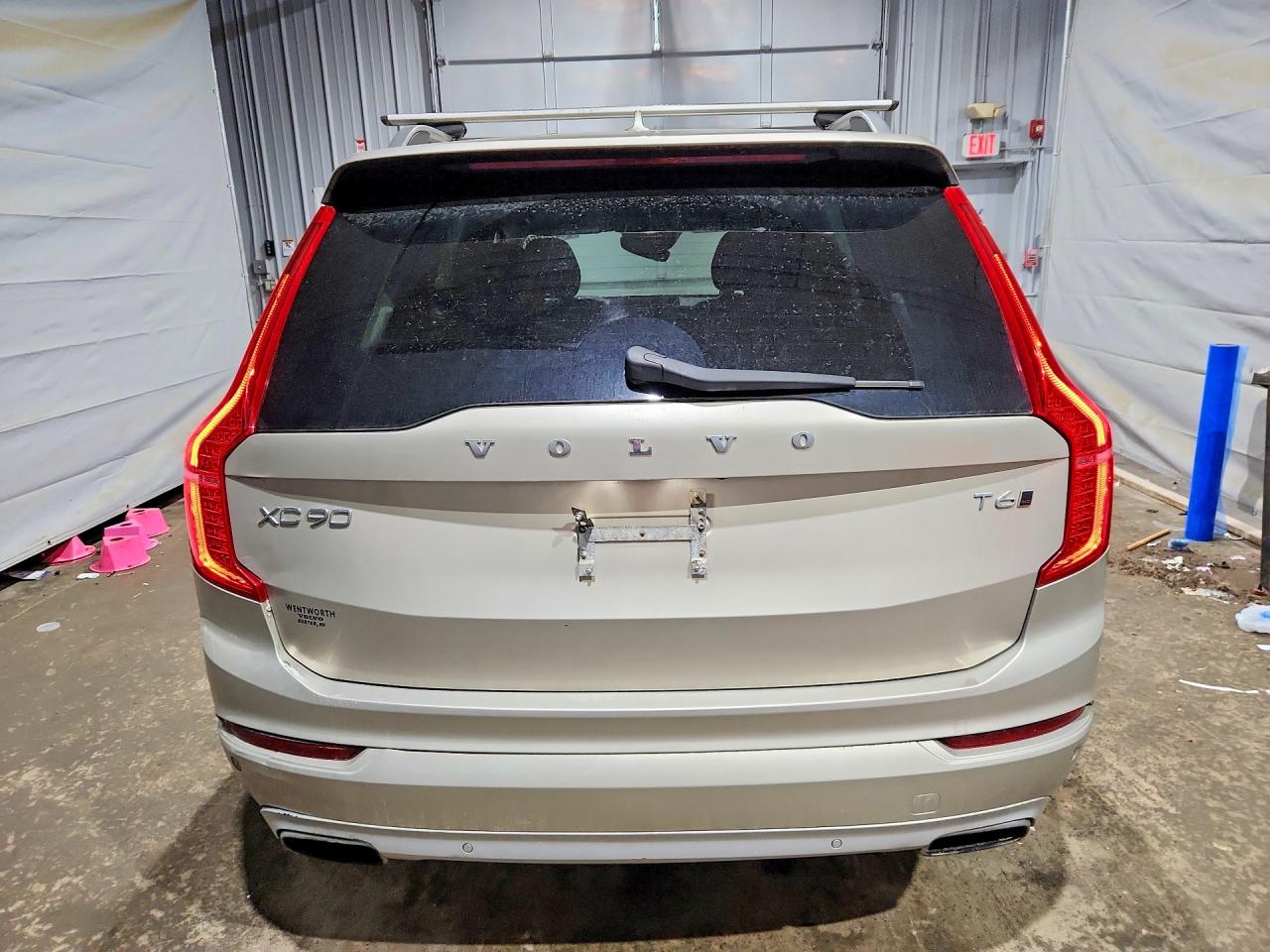 Volvo XC90 T6