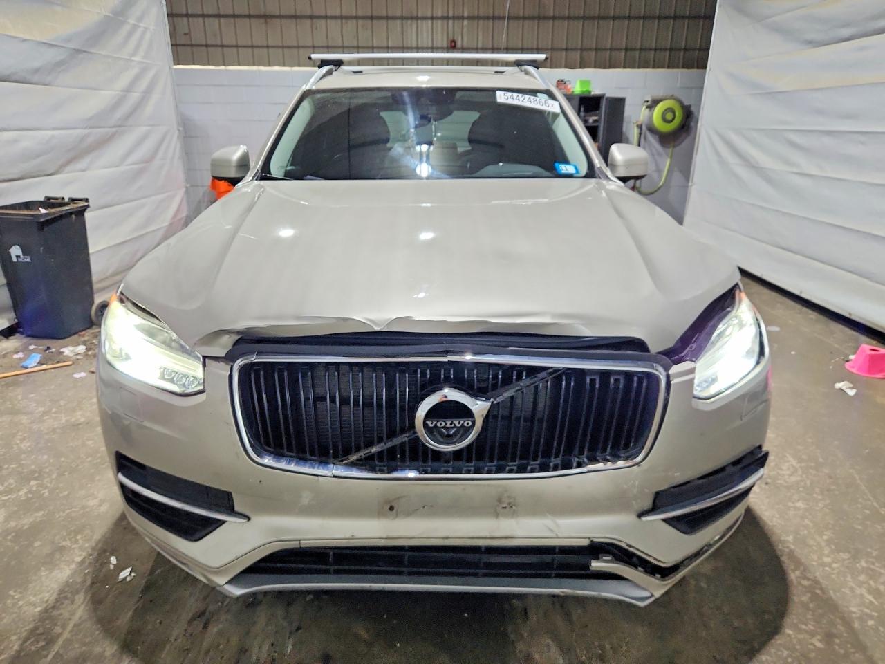 Volvo XC90 T6