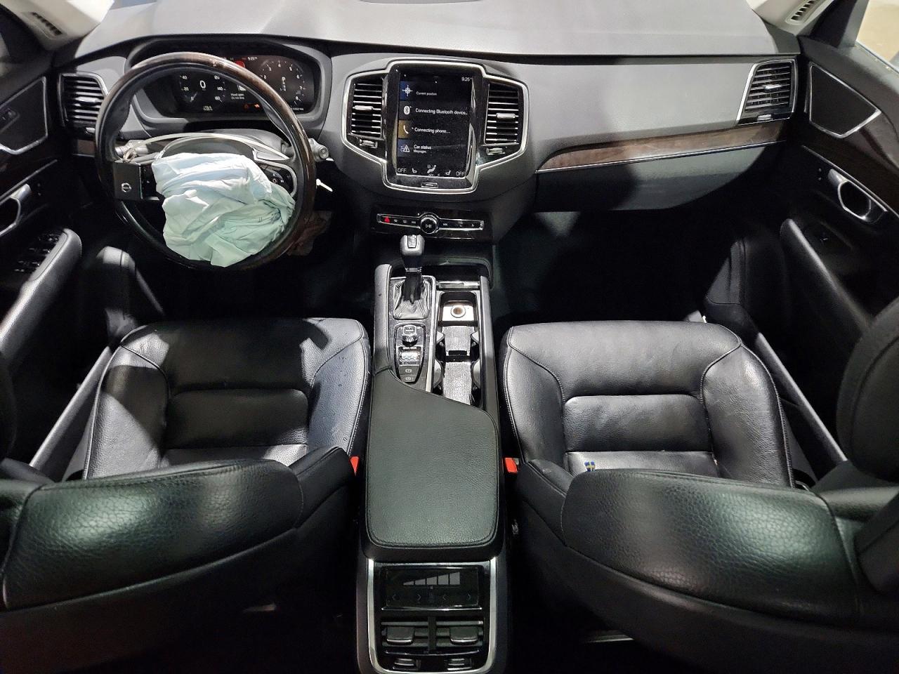 Volvo XC90 T6