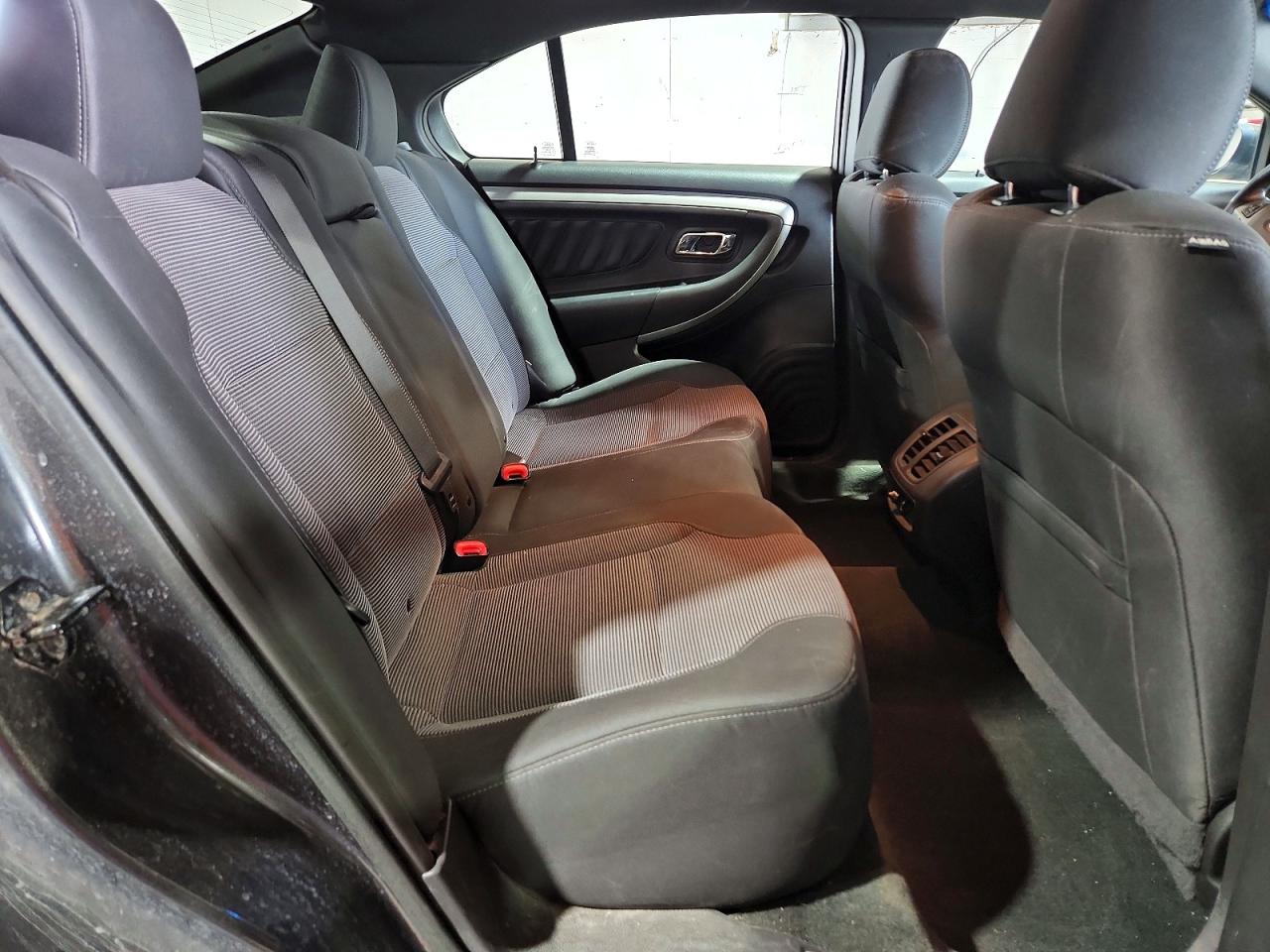 Ford Taurus Sel