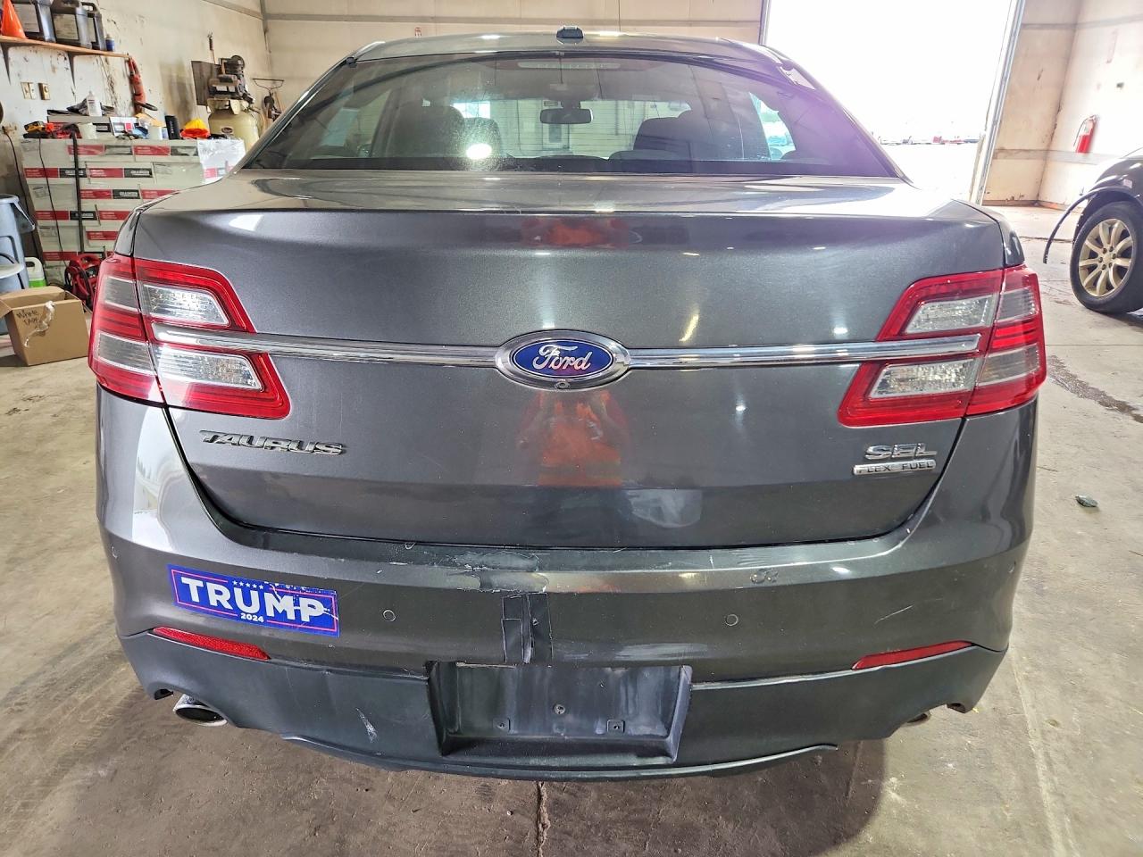 Ford Taurus Sel