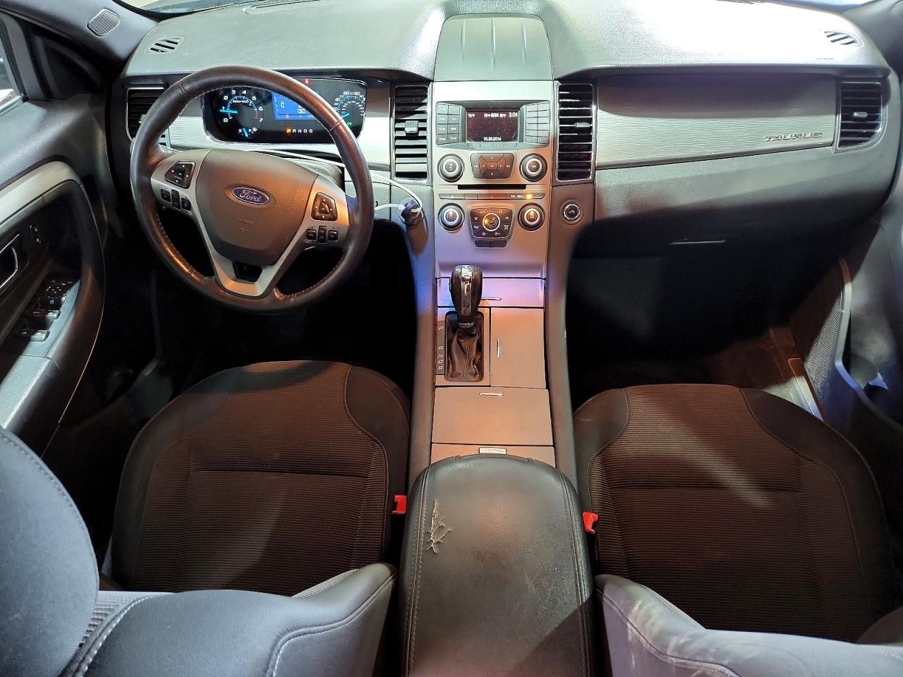 Ford Taurus Sel