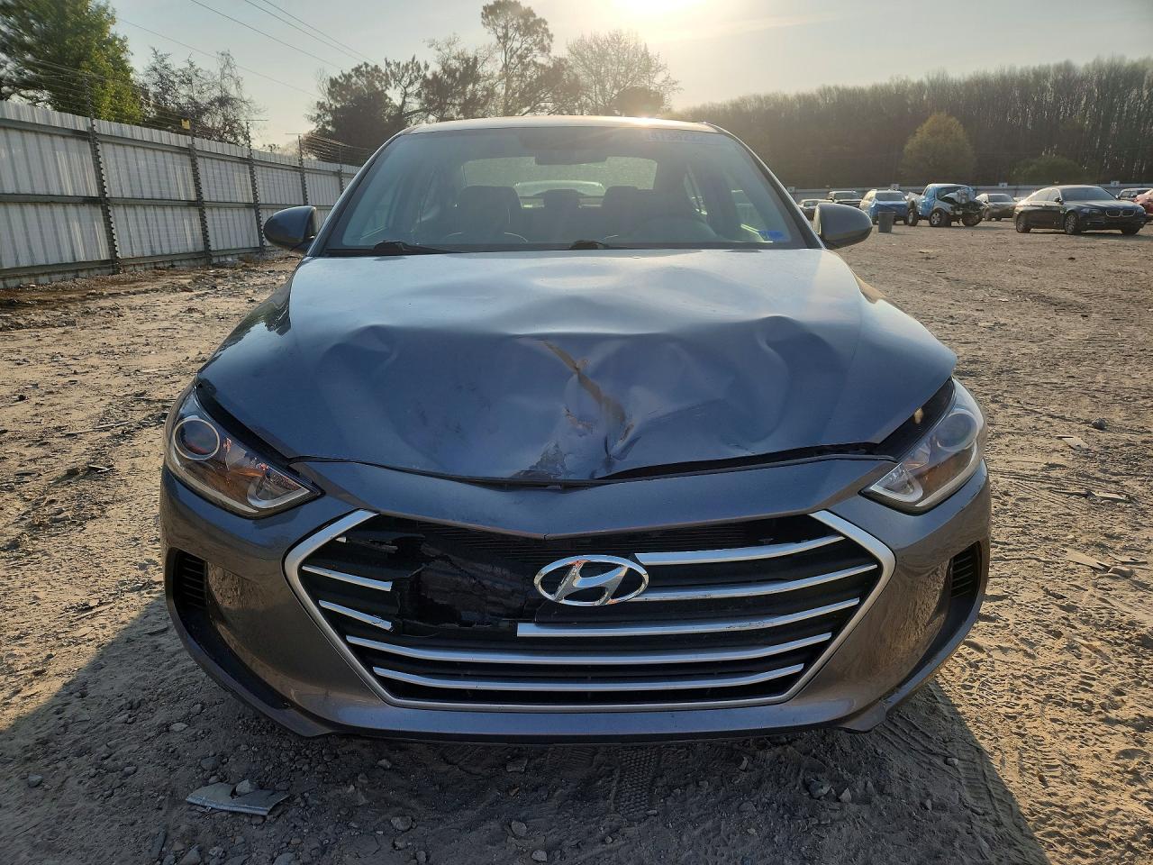 Hyundai ELANTRA Sel