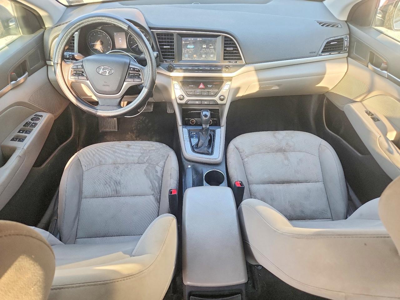 Hyundai ELANTRA Sel