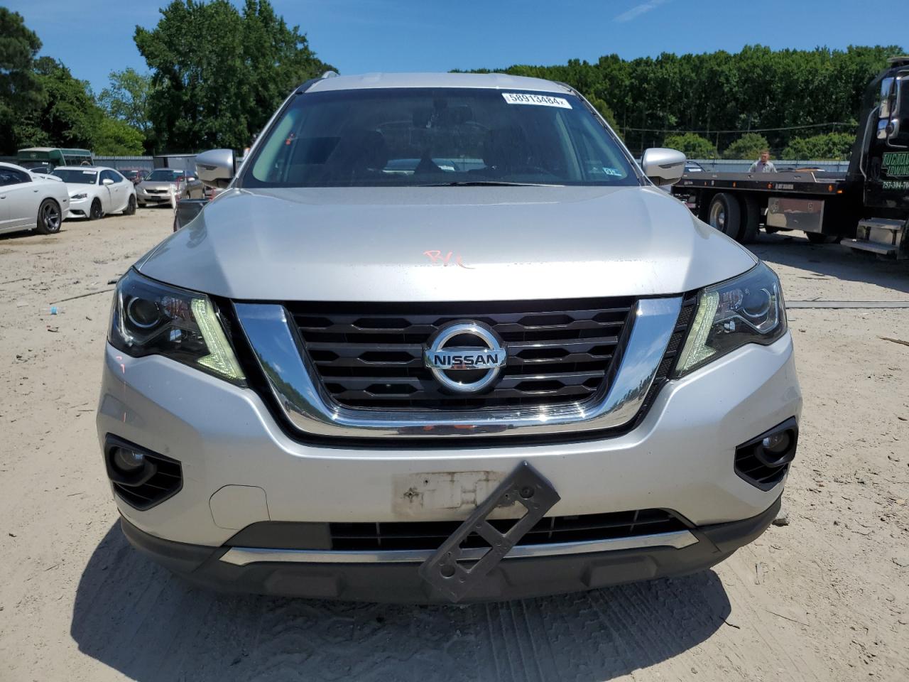 Nissan Pathfinder S