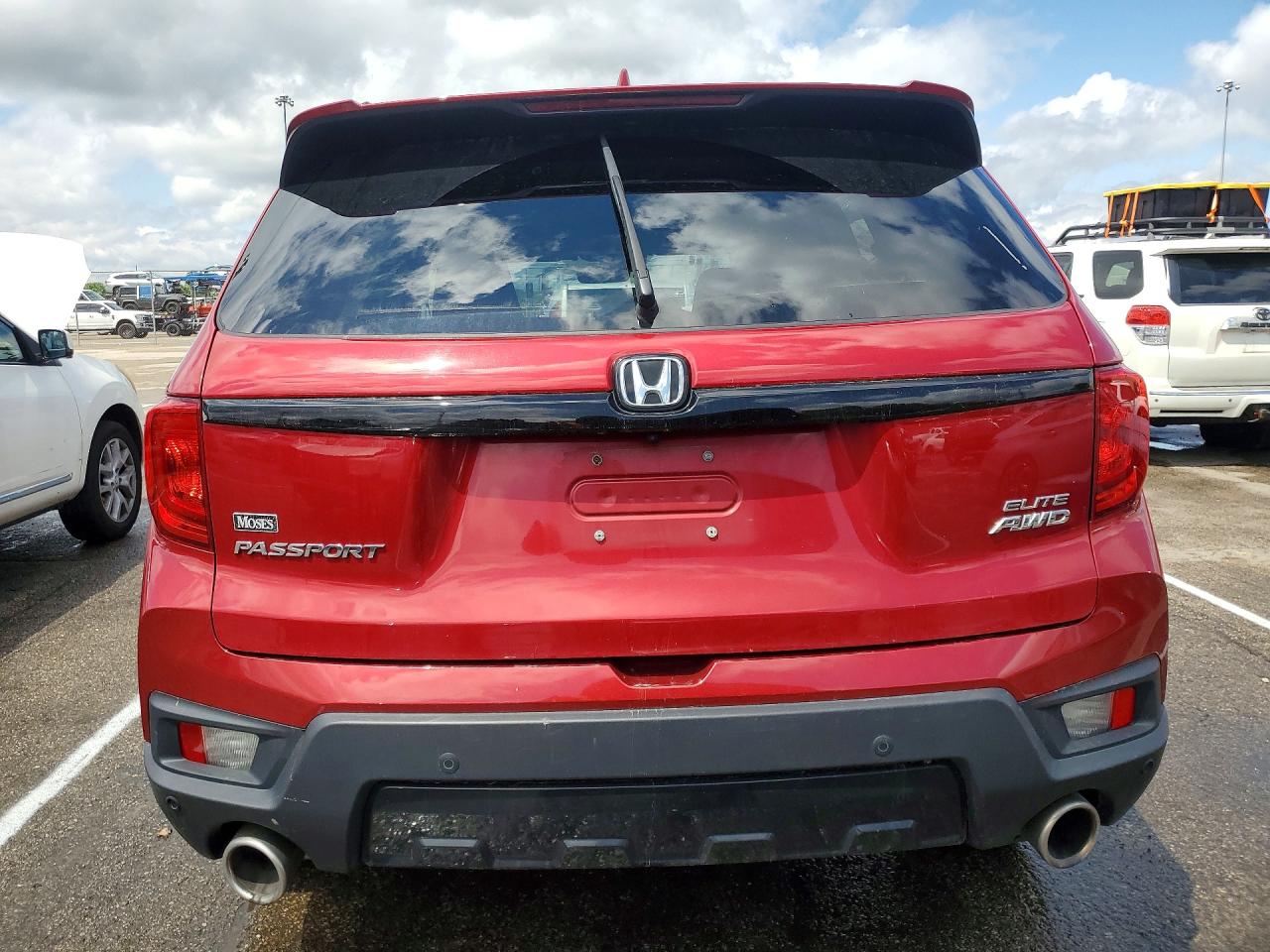 Honda Passport Elite