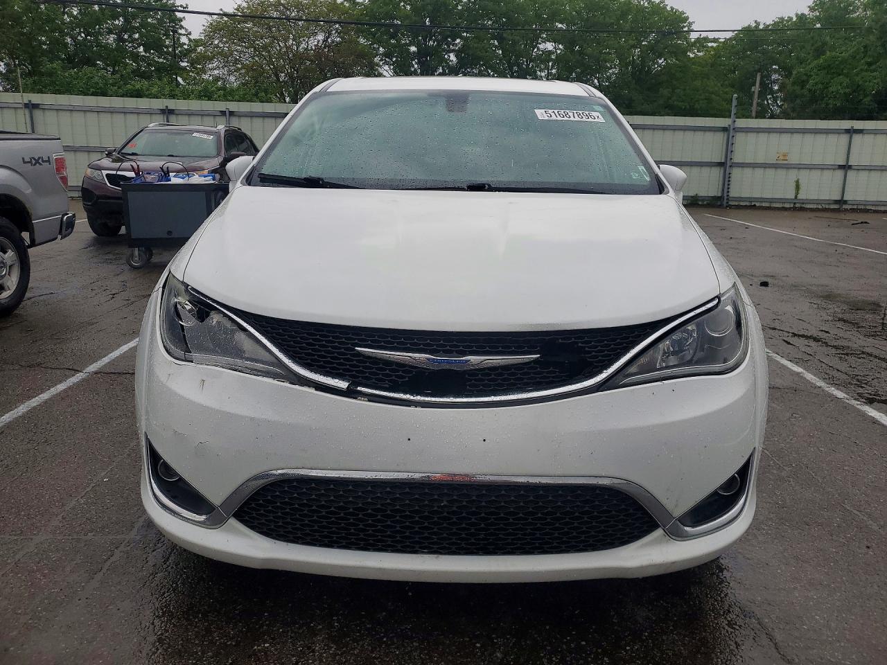 Chrysler Pacifica Touring Plus