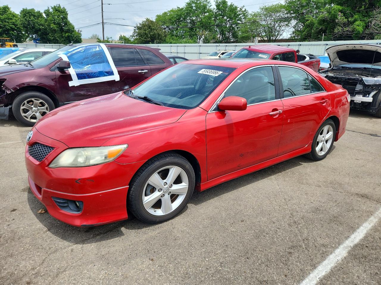 Salvage Toyota Camry Image