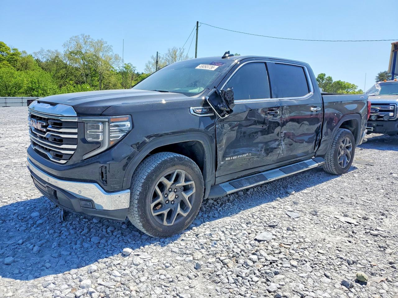 Salvage GMC Sierra Image